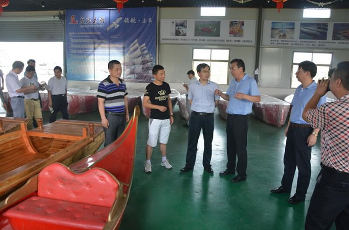 泰州副市長張余松調(diào)研我鎮(zhèn)電子商務(wù)發(fā)展情況